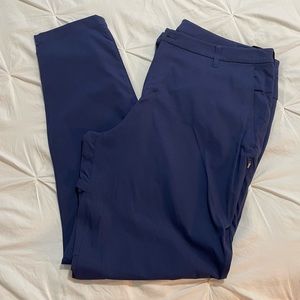 Lululemon Men’s navy pants size 40